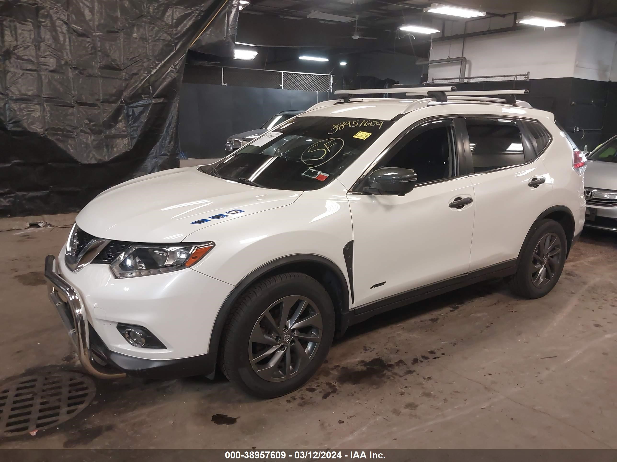 Photo 1 VIN: KNMAT2MV3GP684234 - NISSAN ROGUE 