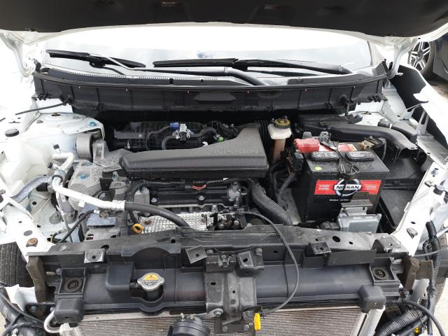 Photo 6 VIN: KNMAT2MV3HP603282 - NISSAN ROGUE 