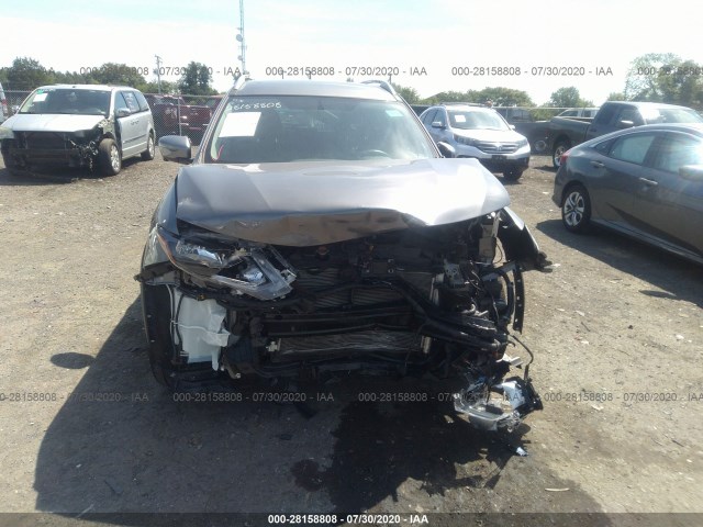 Photo 5 VIN: KNMAT2MV3HP617781 - NISSAN ROGUE 