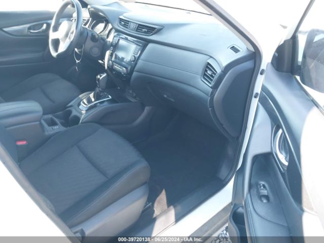 Photo 4 VIN: KNMAT2MV3JP526130 - NISSAN ROGUE 