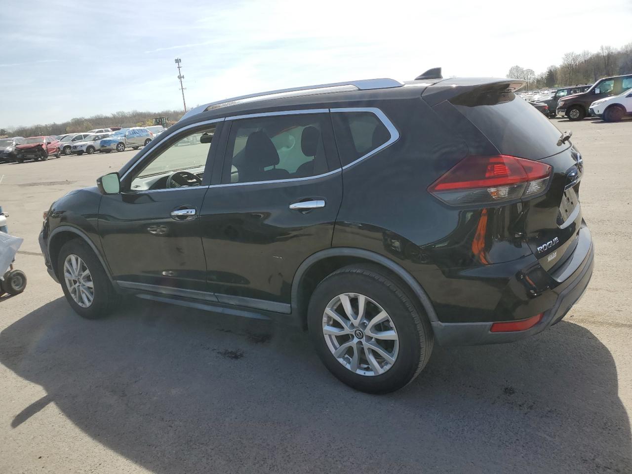 Photo 1 VIN: KNMAT2MV3JP559998 - NISSAN ROGUE 