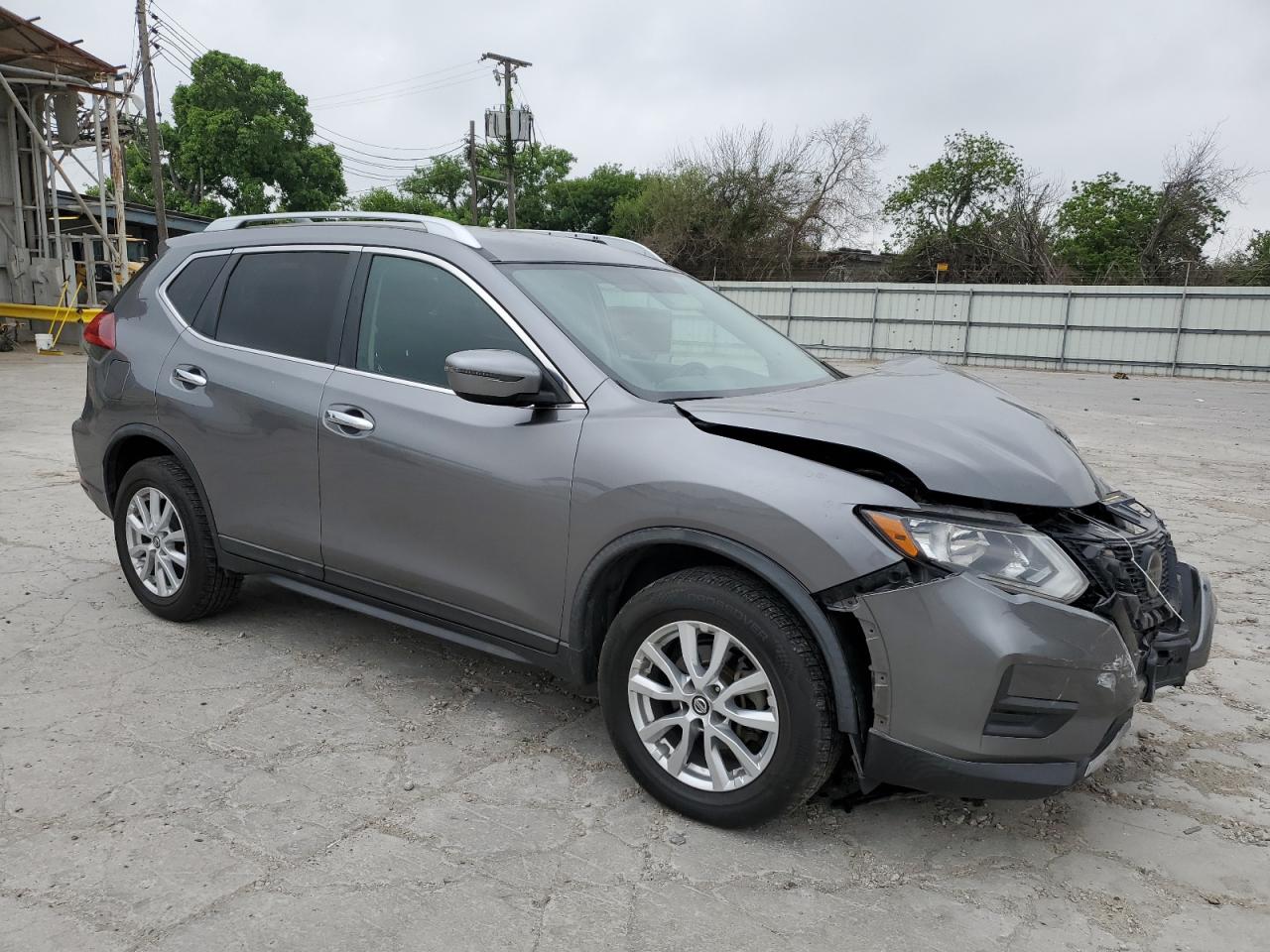 Photo 3 VIN: KNMAT2MV3JP574680 - NISSAN ROGUE 