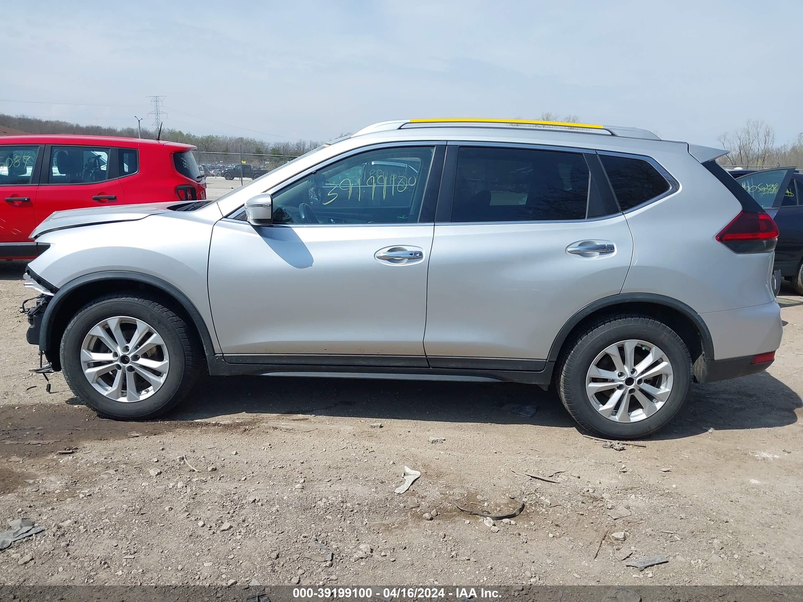 Photo 14 VIN: KNMAT2MV3JP587736 - NISSAN ROGUE 