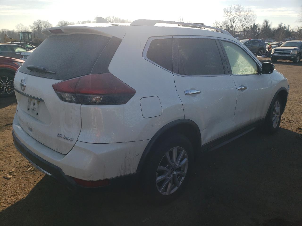 Photo 2 VIN: KNMAT2MV3JP620007 - NISSAN ROGUE 