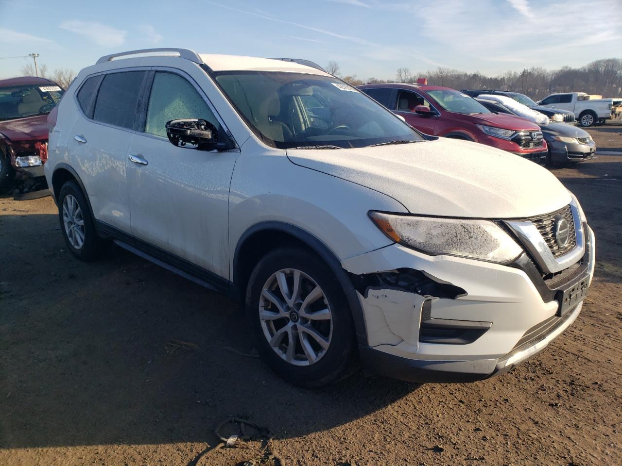 Photo 3 VIN: KNMAT2MV3JP620007 - NISSAN ROGUE 