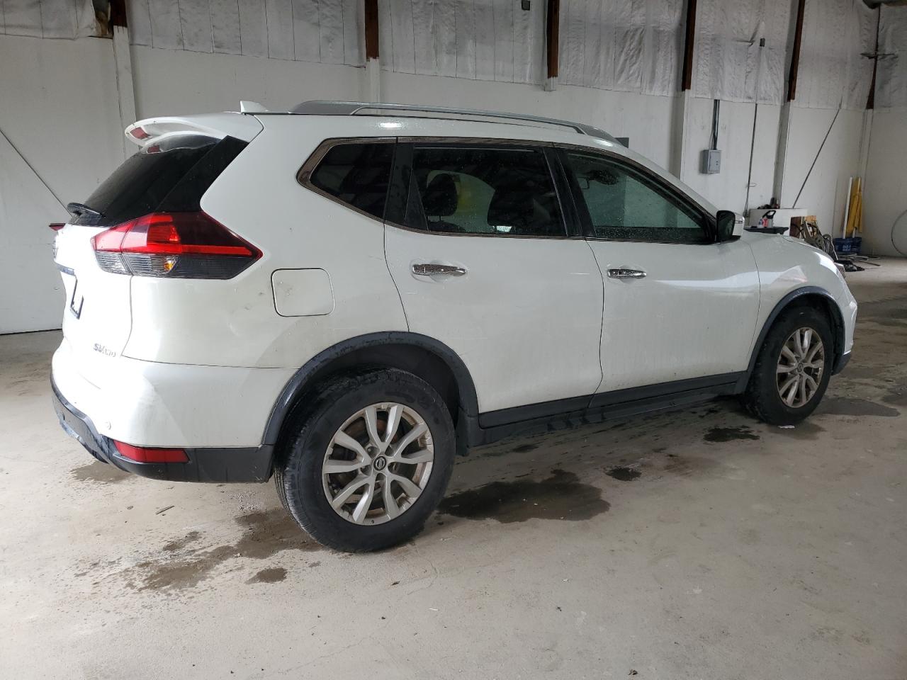 Photo 2 VIN: KNMAT2MV3KP518370 - NISSAN ROGUE 