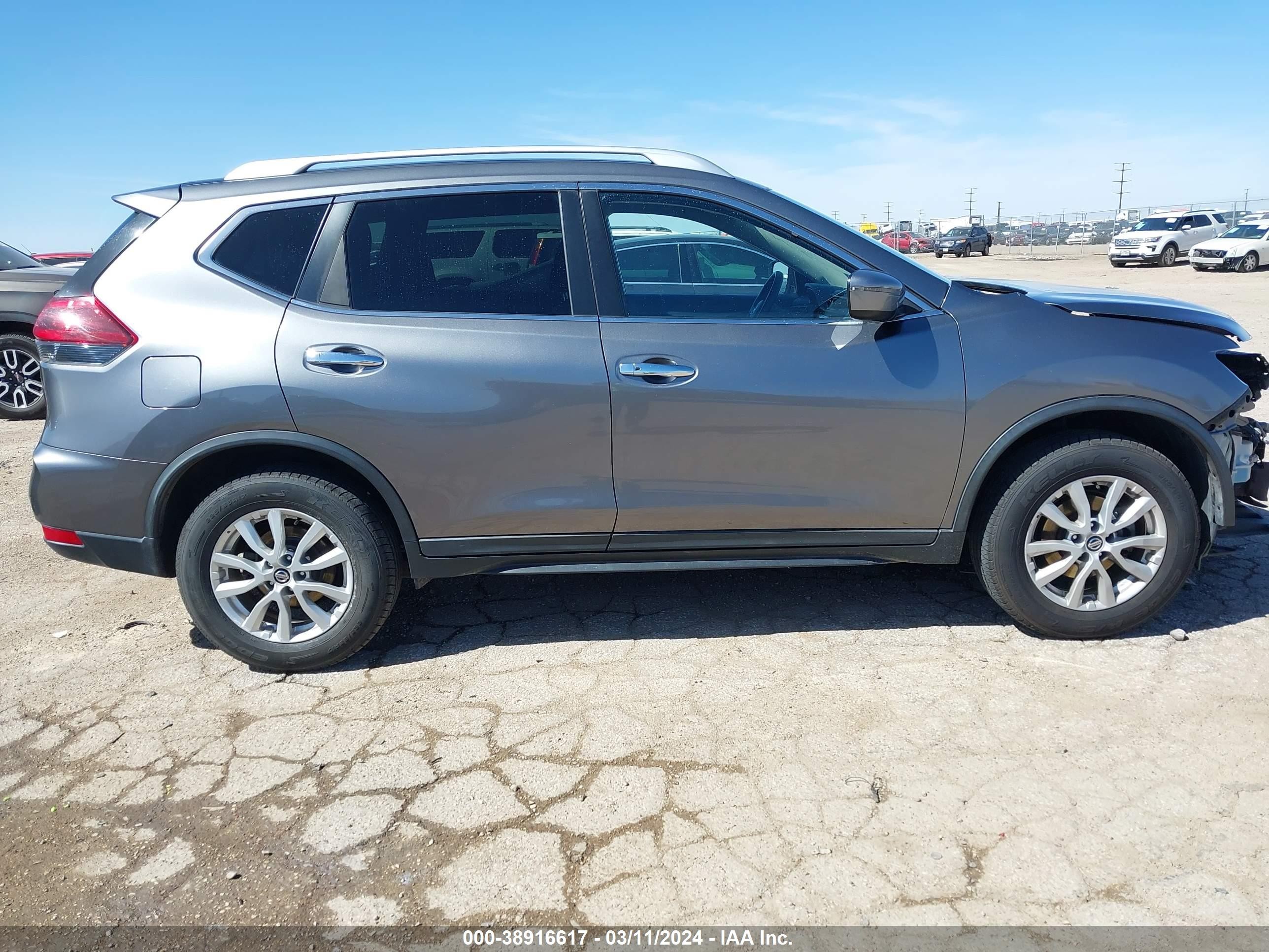 Photo 13 VIN: KNMAT2MV3LP500243 - NISSAN ROGUE 