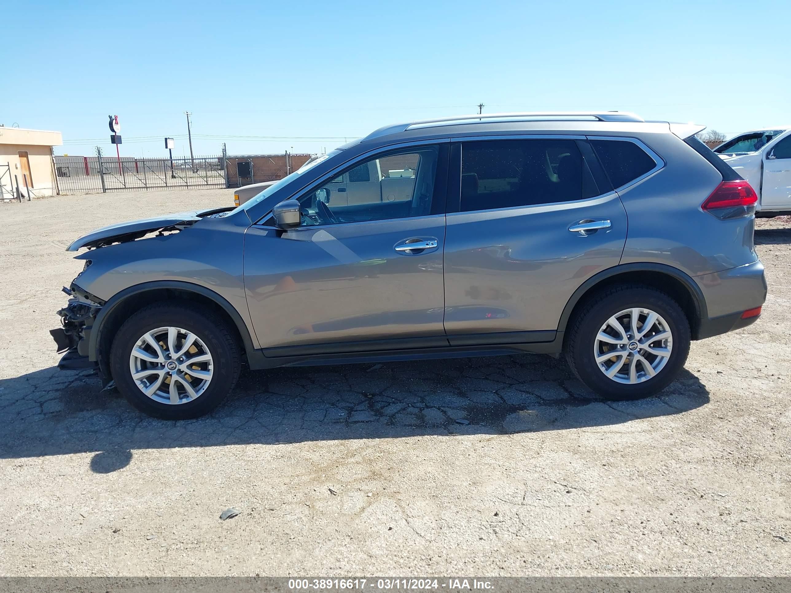 Photo 14 VIN: KNMAT2MV3LP500243 - NISSAN ROGUE 