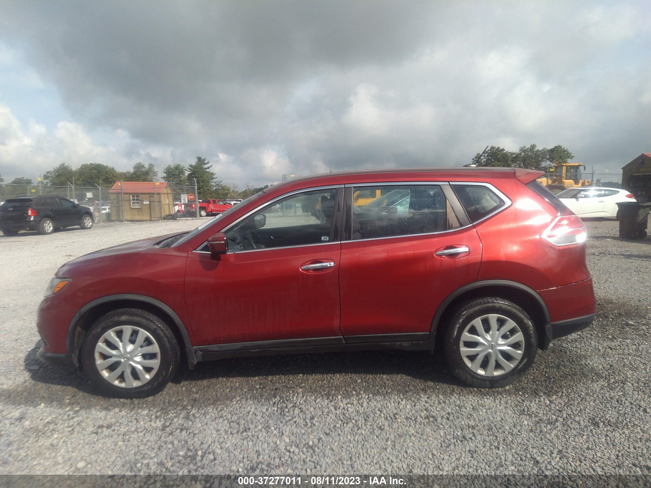 Photo 13 VIN: KNMAT2MV4FP571181 - NISSAN ROGUE 