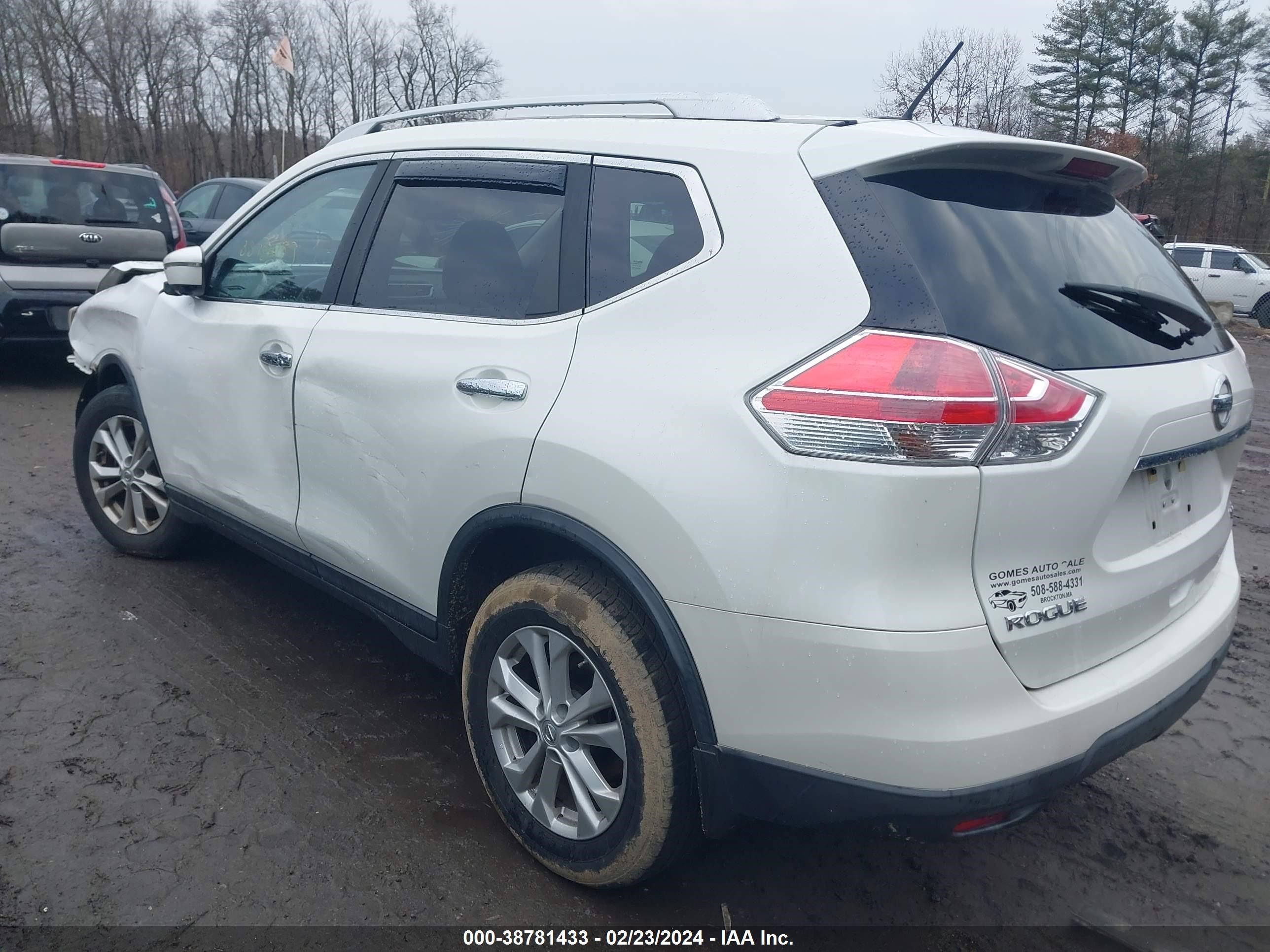 Photo 2 VIN: KNMAT2MV4GP643899 - NISSAN ROGUE 