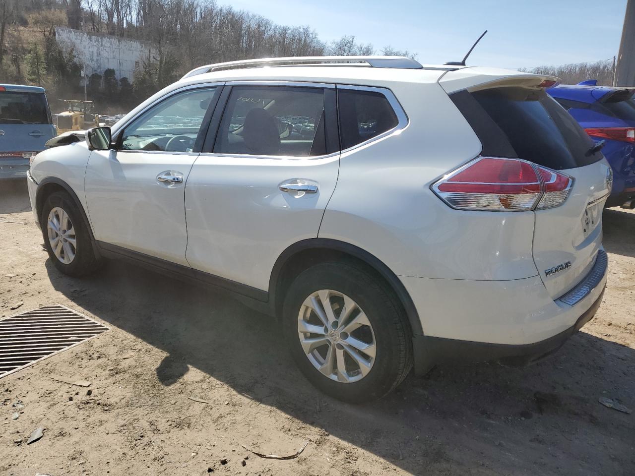 Photo 1 VIN: KNMAT2MV4GP657060 - NISSAN ROGUE 