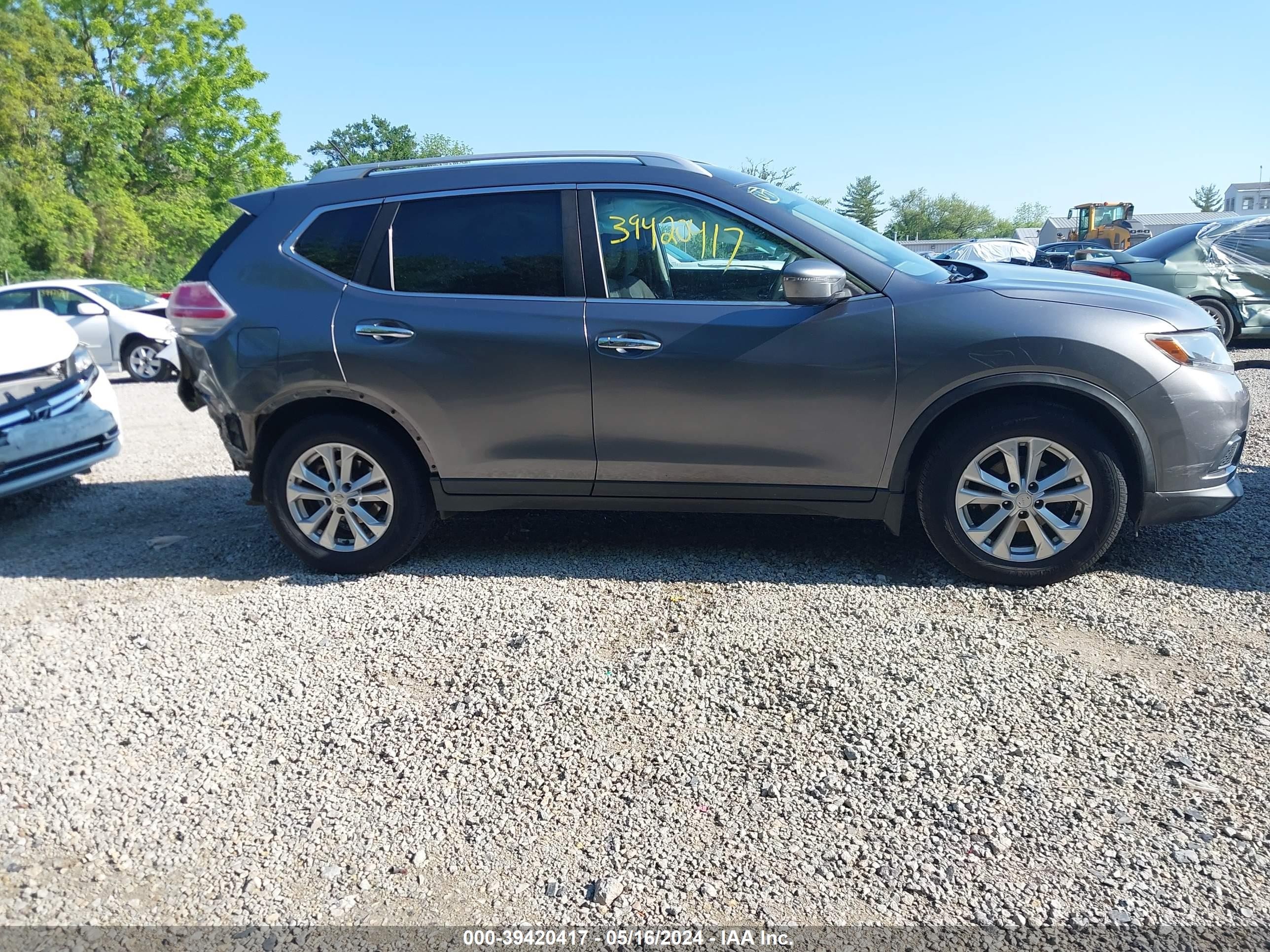 Photo 13 VIN: KNMAT2MV4GP677356 - NISSAN ROGUE 