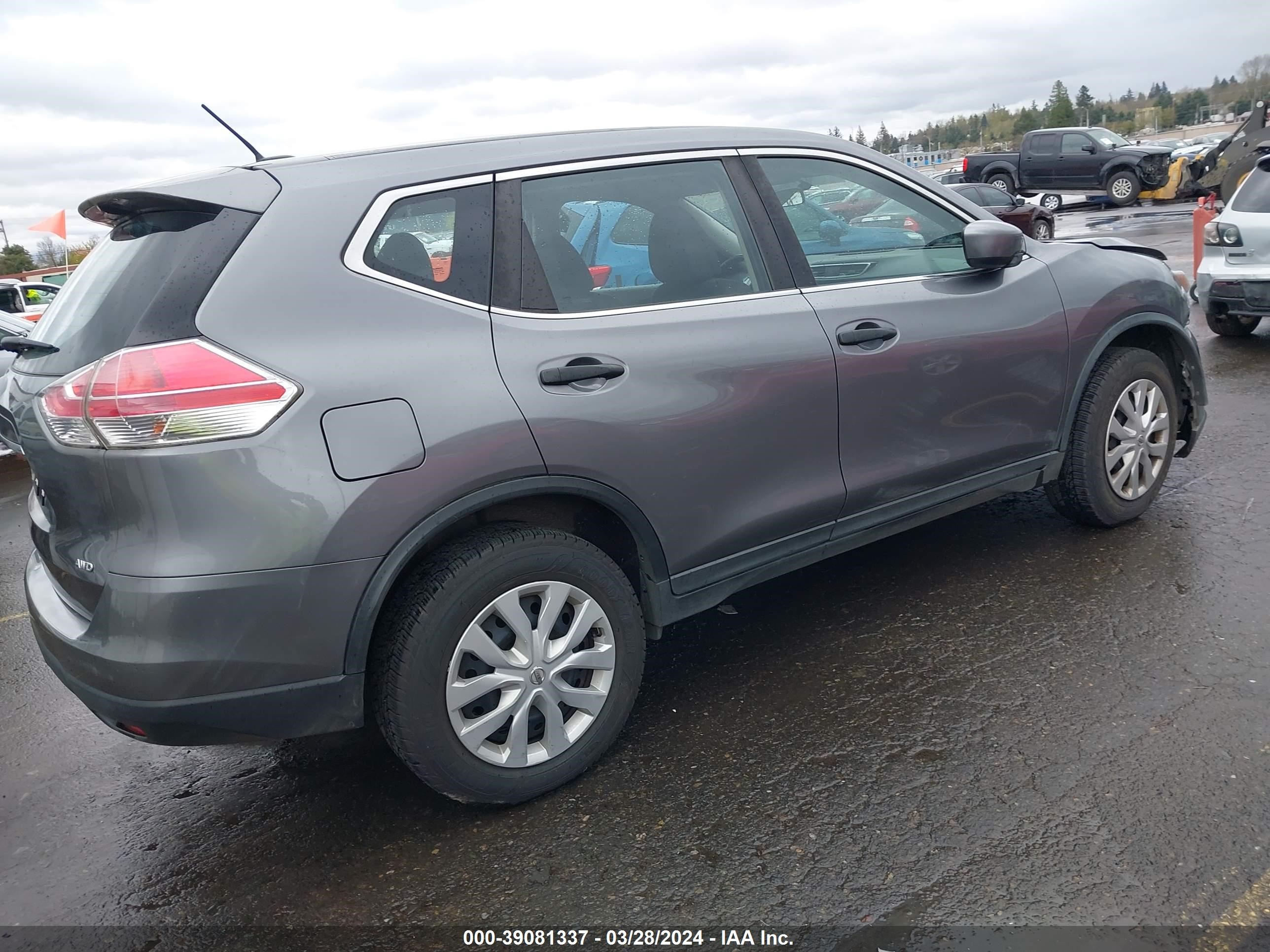 Photo 3 VIN: KNMAT2MV4GP695629 - NISSAN ROGUE 