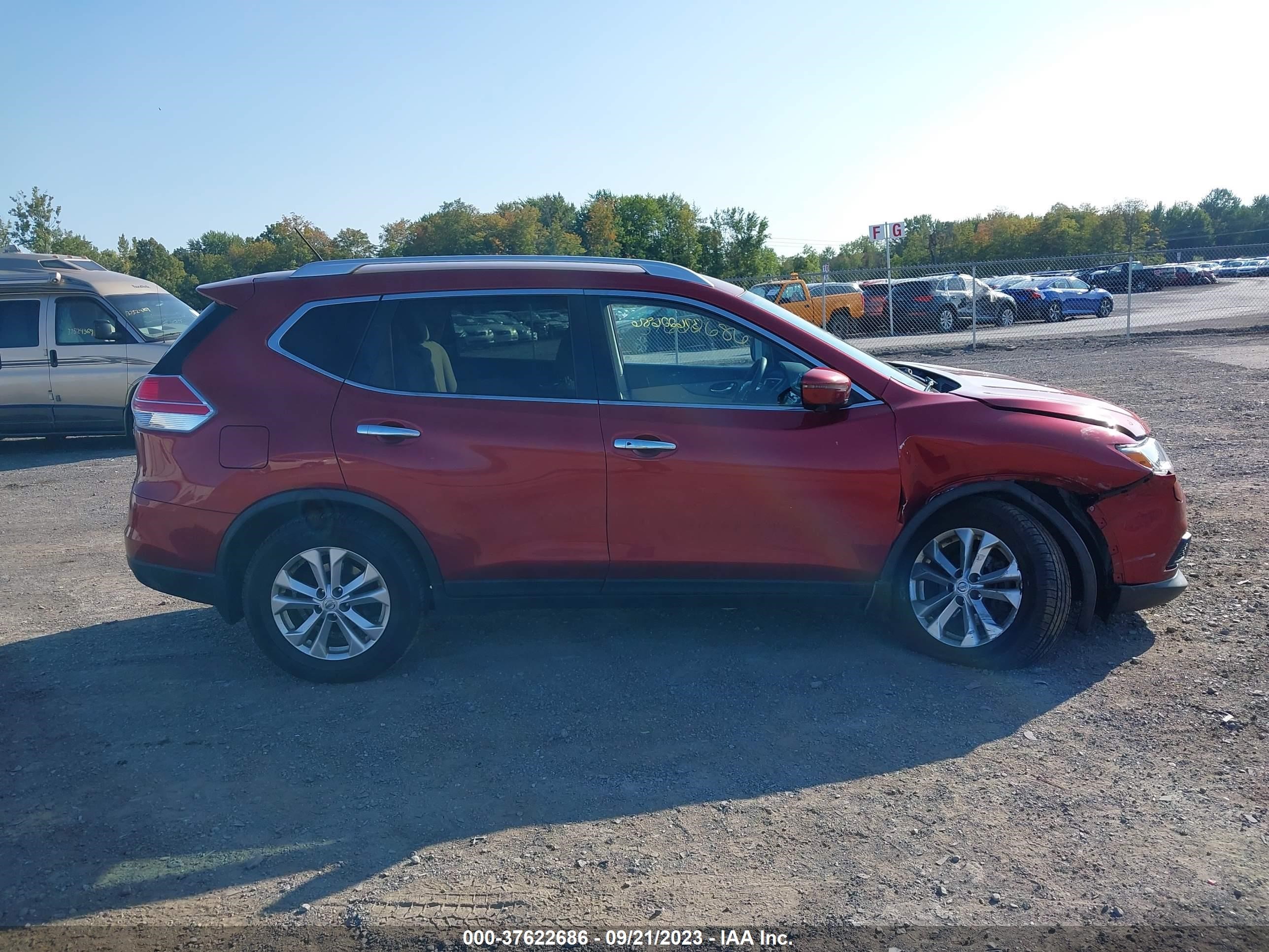 Photo 12 VIN: KNMAT2MV4GP709366 - NISSAN ROGUE 