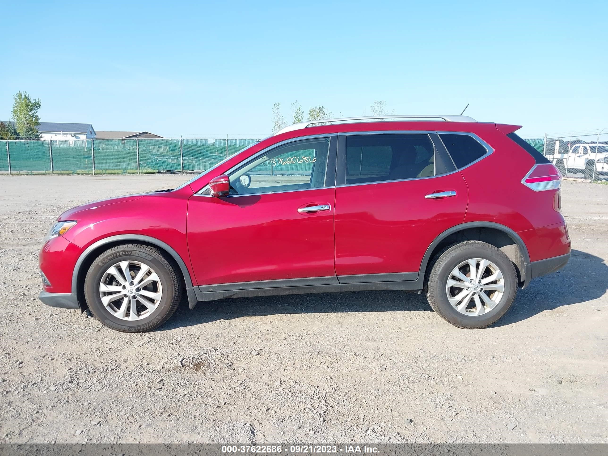 Photo 13 VIN: KNMAT2MV4GP709366 - NISSAN ROGUE 