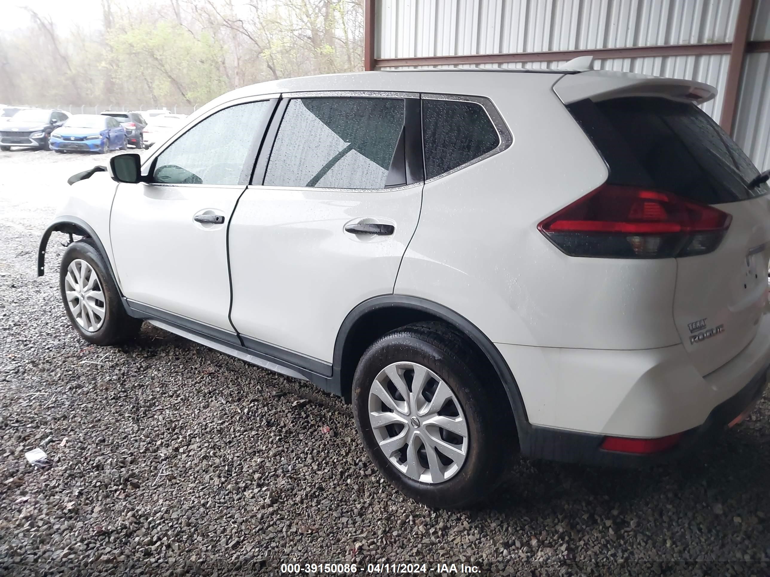 Photo 2 VIN: KNMAT2MV4JP521521 - NISSAN ROGUE 