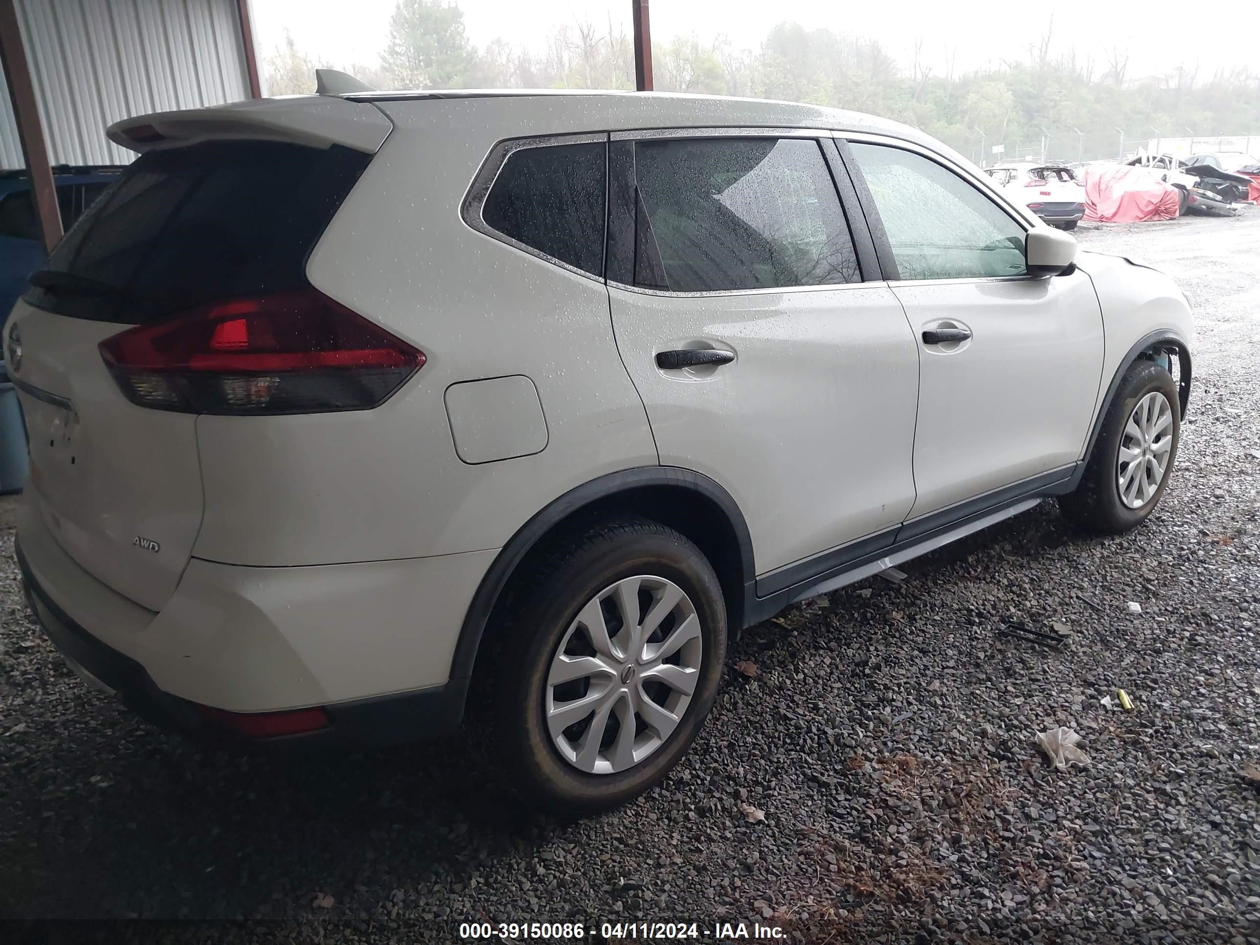 Photo 3 VIN: KNMAT2MV4JP521521 - NISSAN ROGUE 