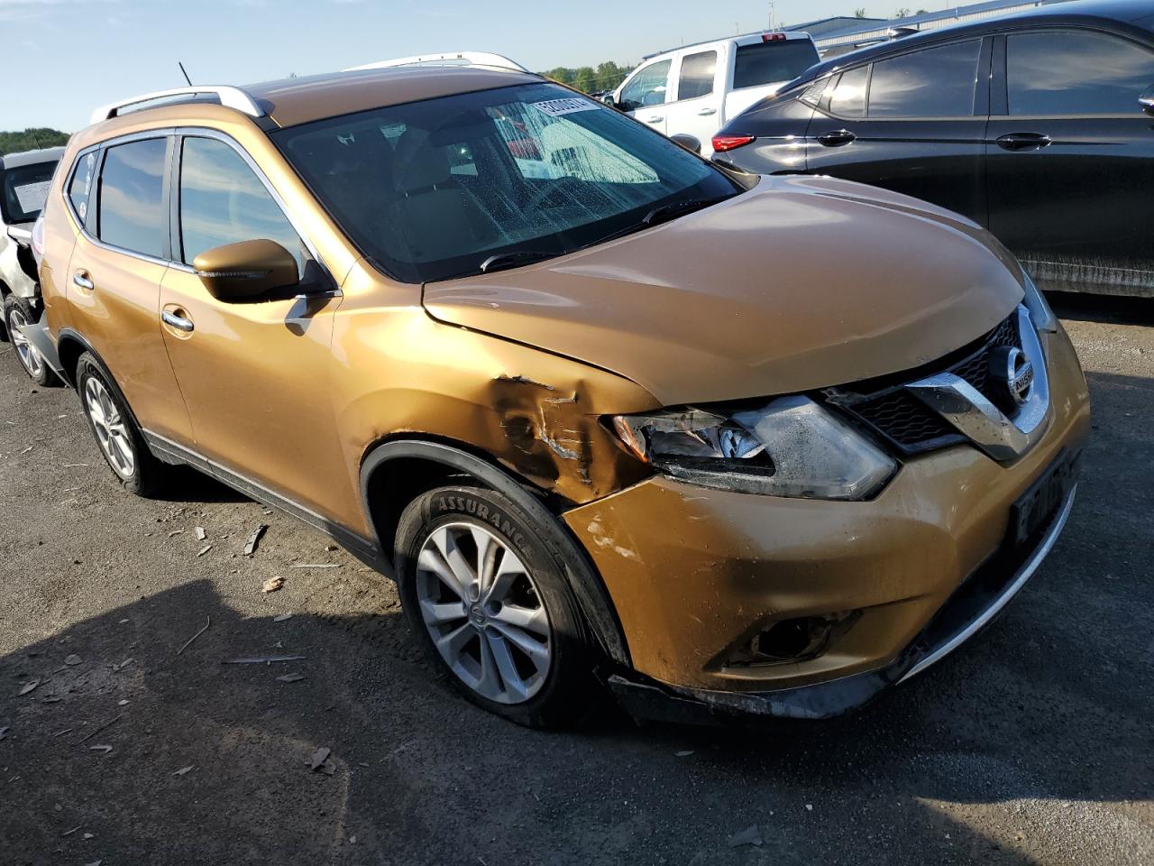 Photo 3 VIN: KNMAT2MV5FP518831 - NISSAN ROGUE 