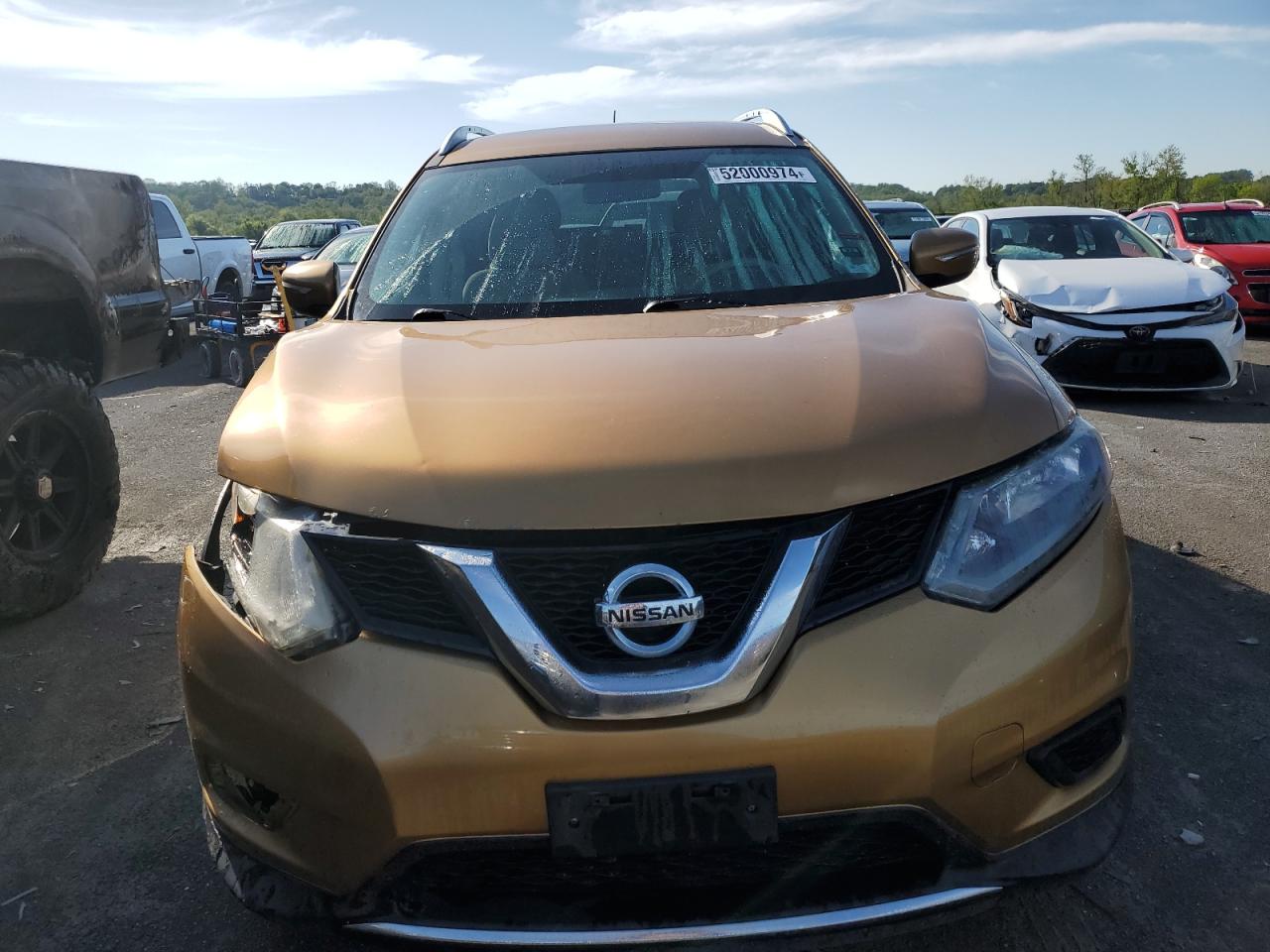 Photo 4 VIN: KNMAT2MV5FP518831 - NISSAN ROGUE 