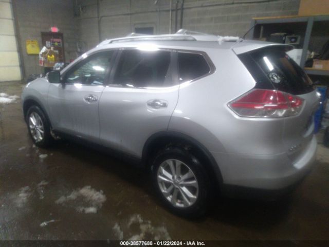 Photo 2 VIN: KNMAT2MV5FP568256 - NISSAN ROGUE 