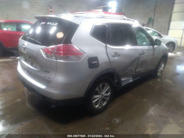 Photo 3 VIN: KNMAT2MV5FP568256 - NISSAN ROGUE 