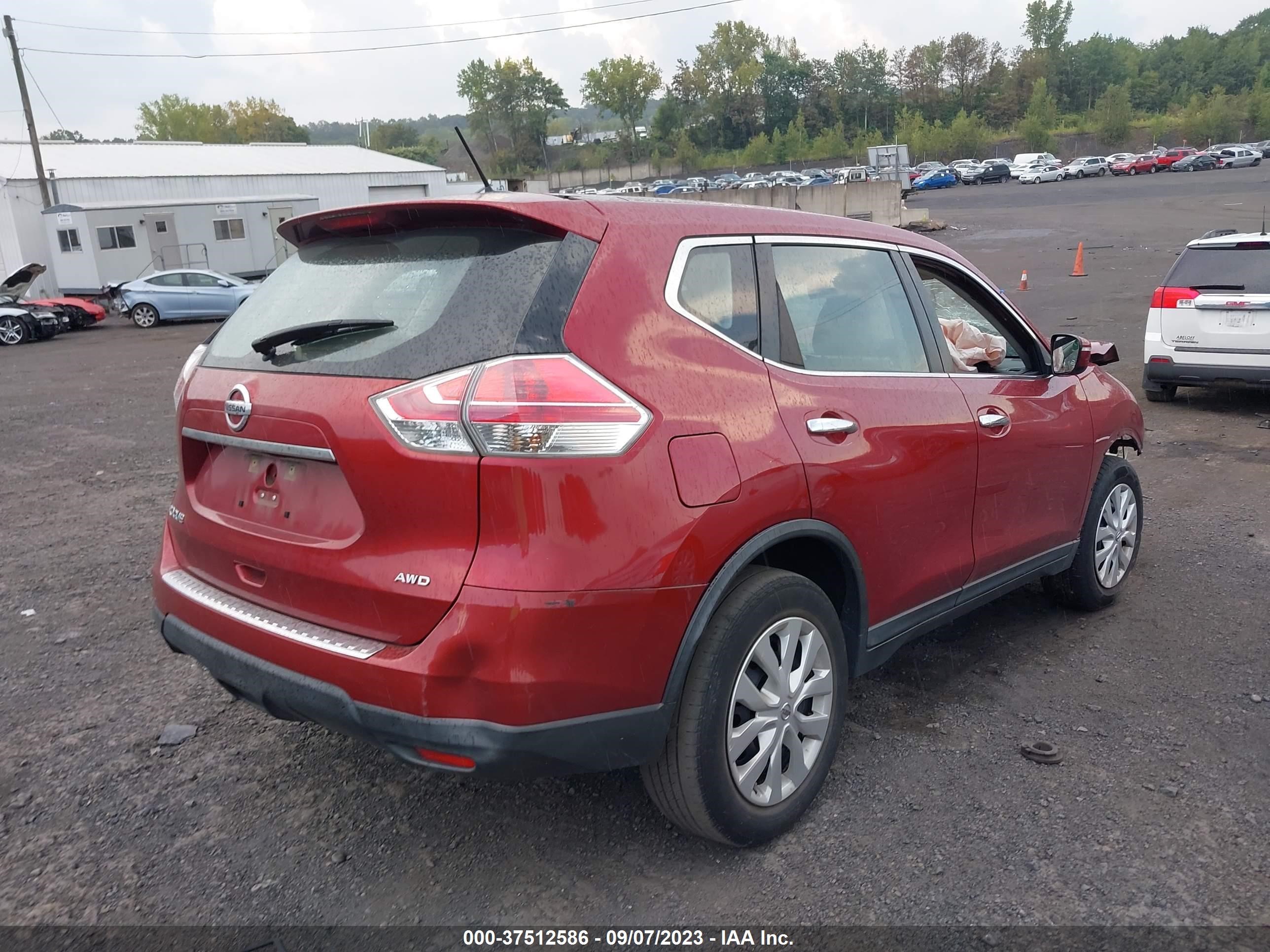 Photo 3 VIN: KNMAT2MV5FP578771 - NISSAN ROGUE 