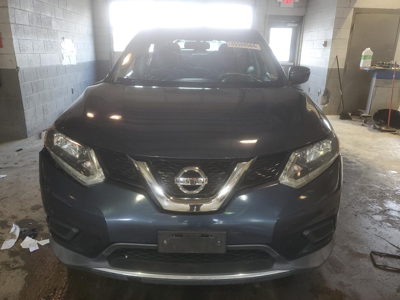 Photo 4 VIN: KNMAT2MV5GP689824 - NISSAN ROGUE 