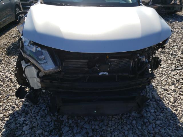 Photo 6 VIN: KNMAT2MV5HP603655 - NISSAN ROGUE 