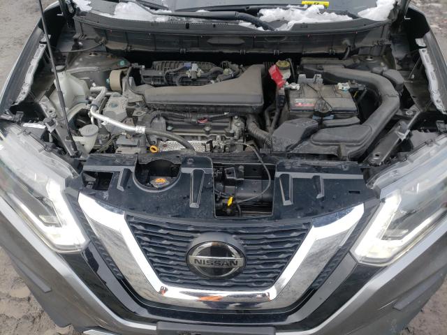 Photo 6 VIN: KNMAT2MV5JP545665 - NISSAN ROGUE 