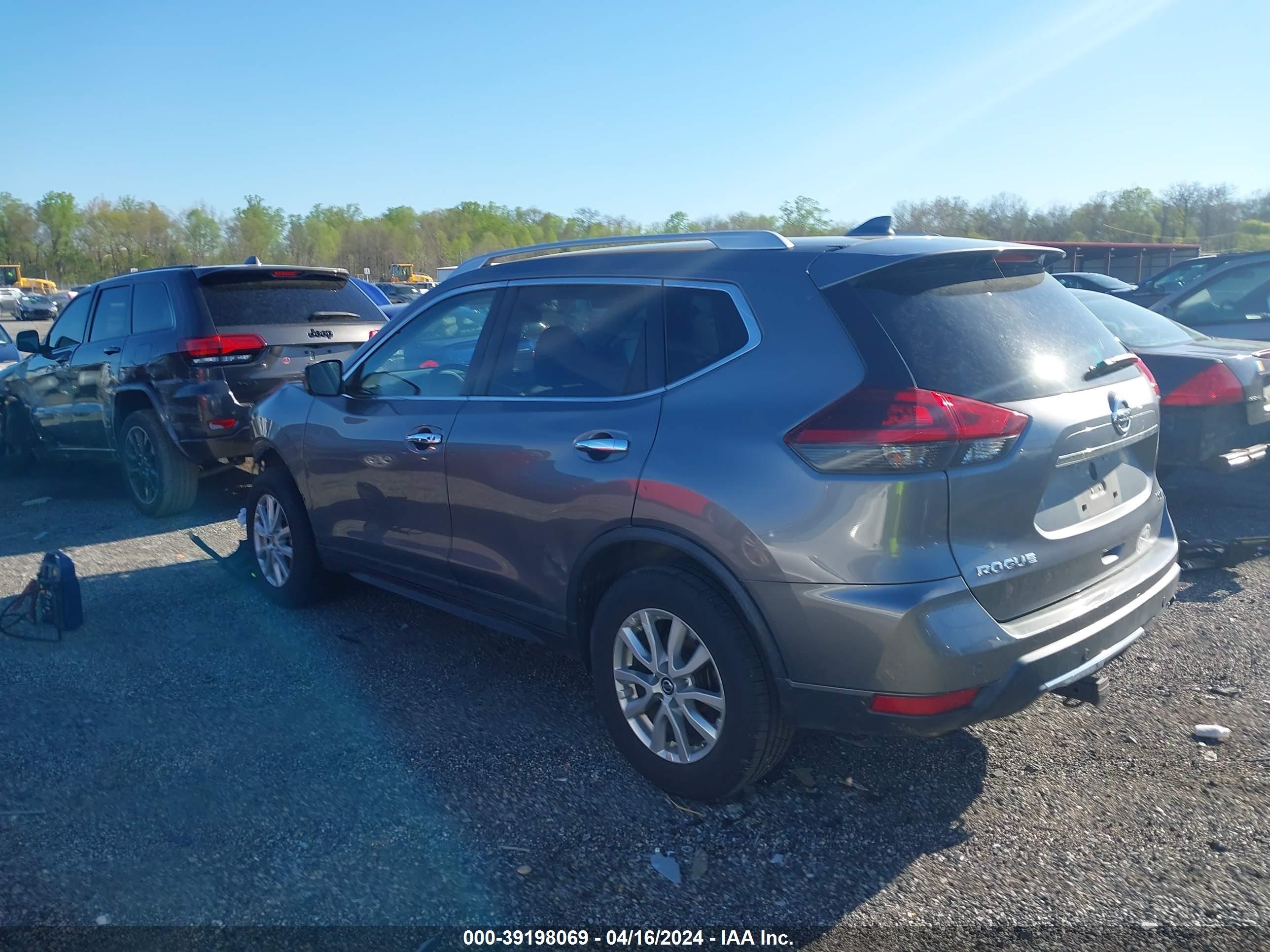 Photo 2 VIN: KNMAT2MV5KP502364 - NISSAN ROGUE 