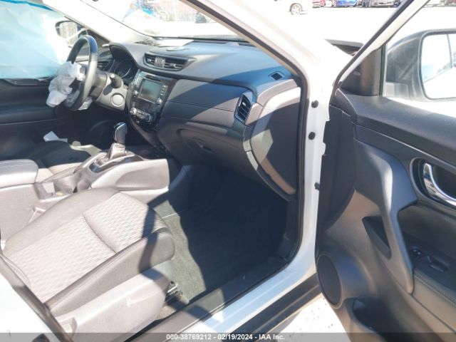 Photo 4 VIN: KNMAT2MV5KP520914 - NISSAN ROGUE 