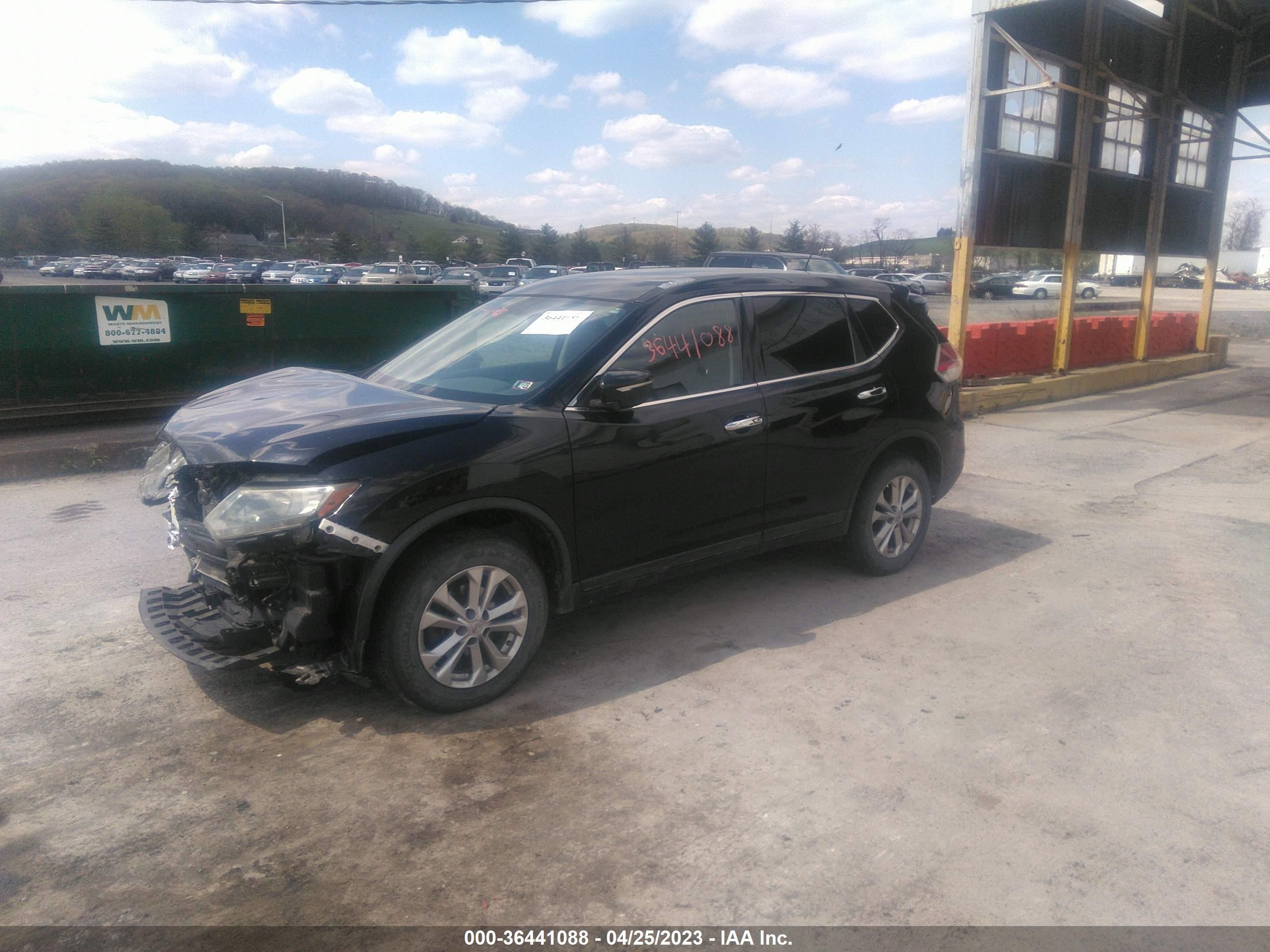 Photo 1 VIN: KNMAT2MV6FP520832 - NISSAN ROGUE 