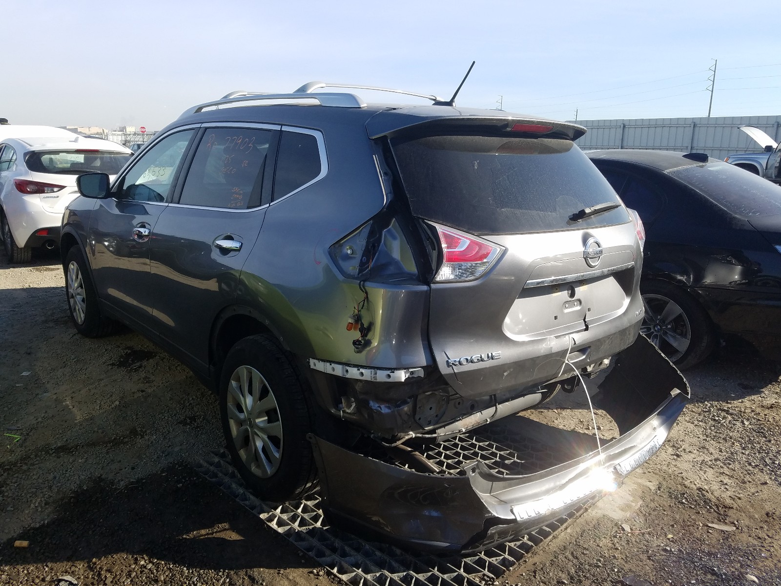 Photo 2 VIN: KNMAT2MV6GP673325 - NISSAN ROGUE S 