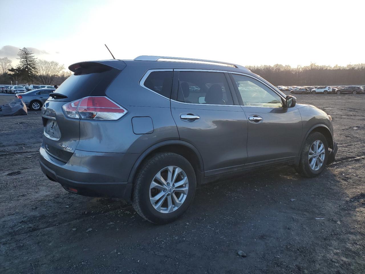 Photo 2 VIN: KNMAT2MV6GP714083 - NISSAN ROGUE 