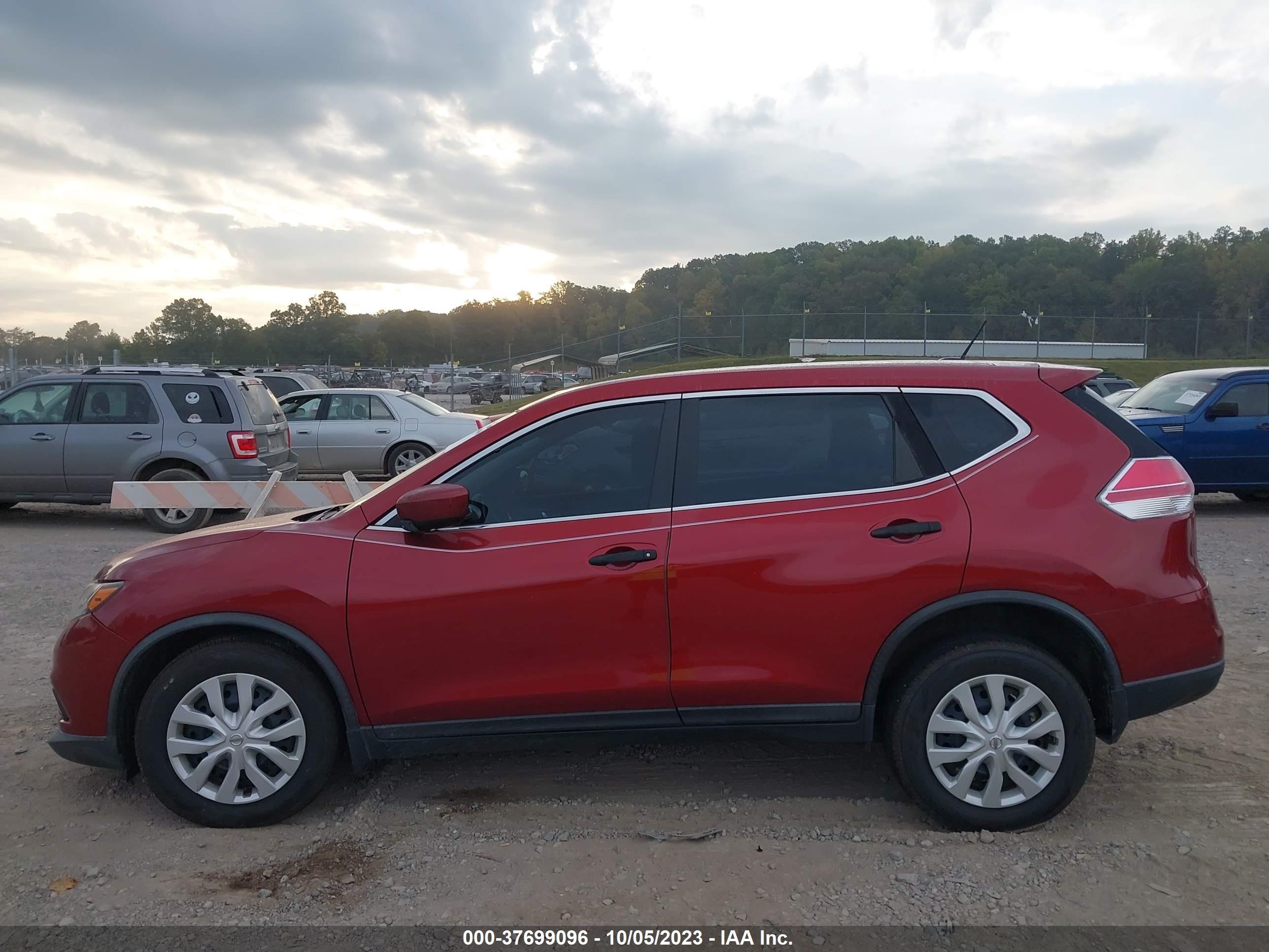 Photo 14 VIN: KNMAT2MV6GP717002 - NISSAN ROGUE 