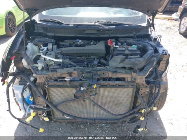 Photo 9 VIN: KNMAT2MV6HP611831 - NISSAN ROGUE 