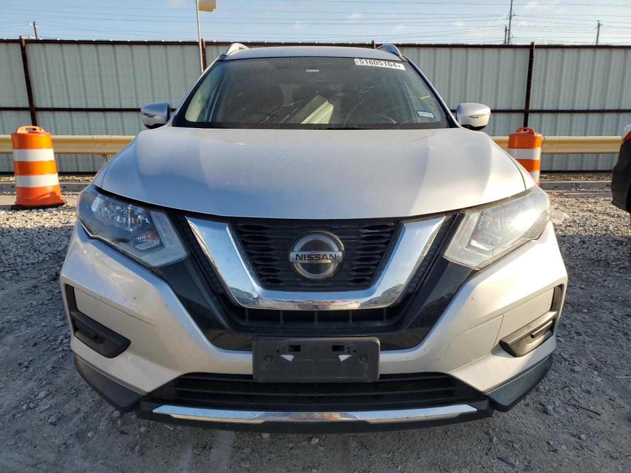 Photo 4 VIN: KNMAT2MV6JP585107 - NISSAN ROGUE 