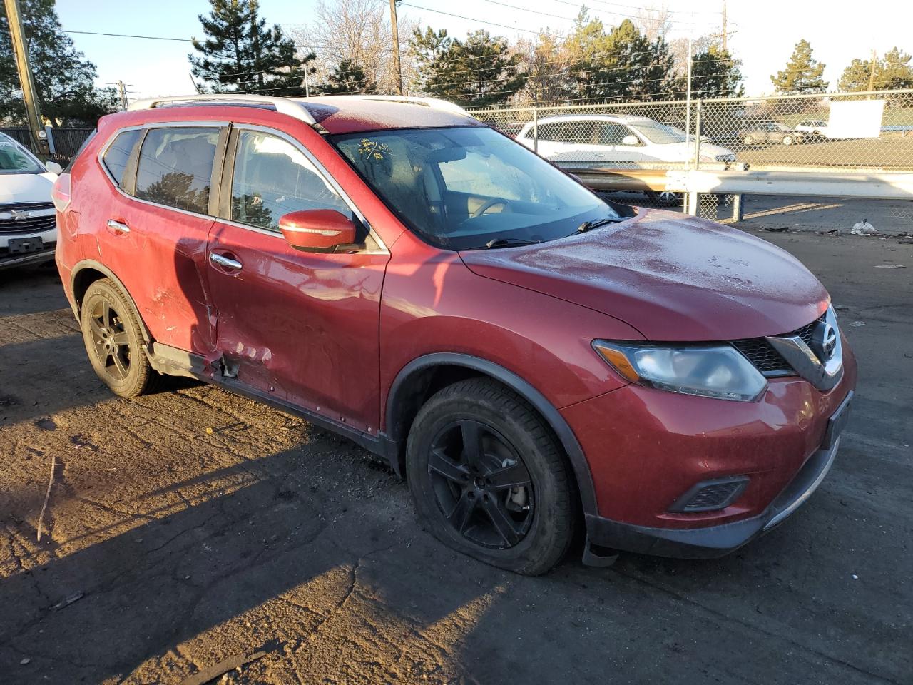 Photo 3 VIN: KNMAT2MV7FP548591 - NISSAN ROGUE 