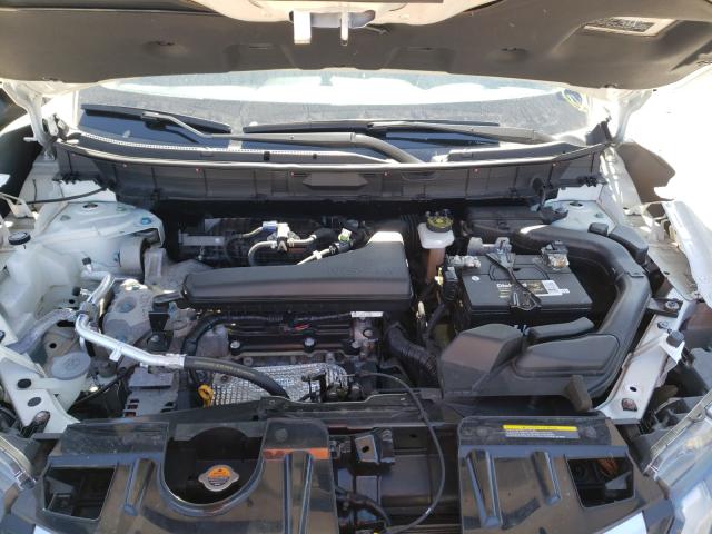 Photo 6 VIN: KNMAT2MV7HP612678 - NISSAN ROGUE 