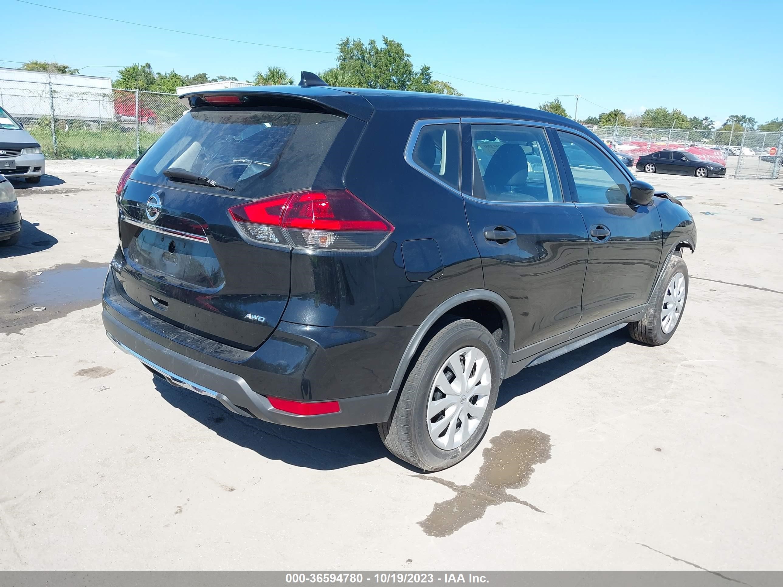 Photo 3 VIN: KNMAT2MV7JP513400 - NISSAN ROGUE 