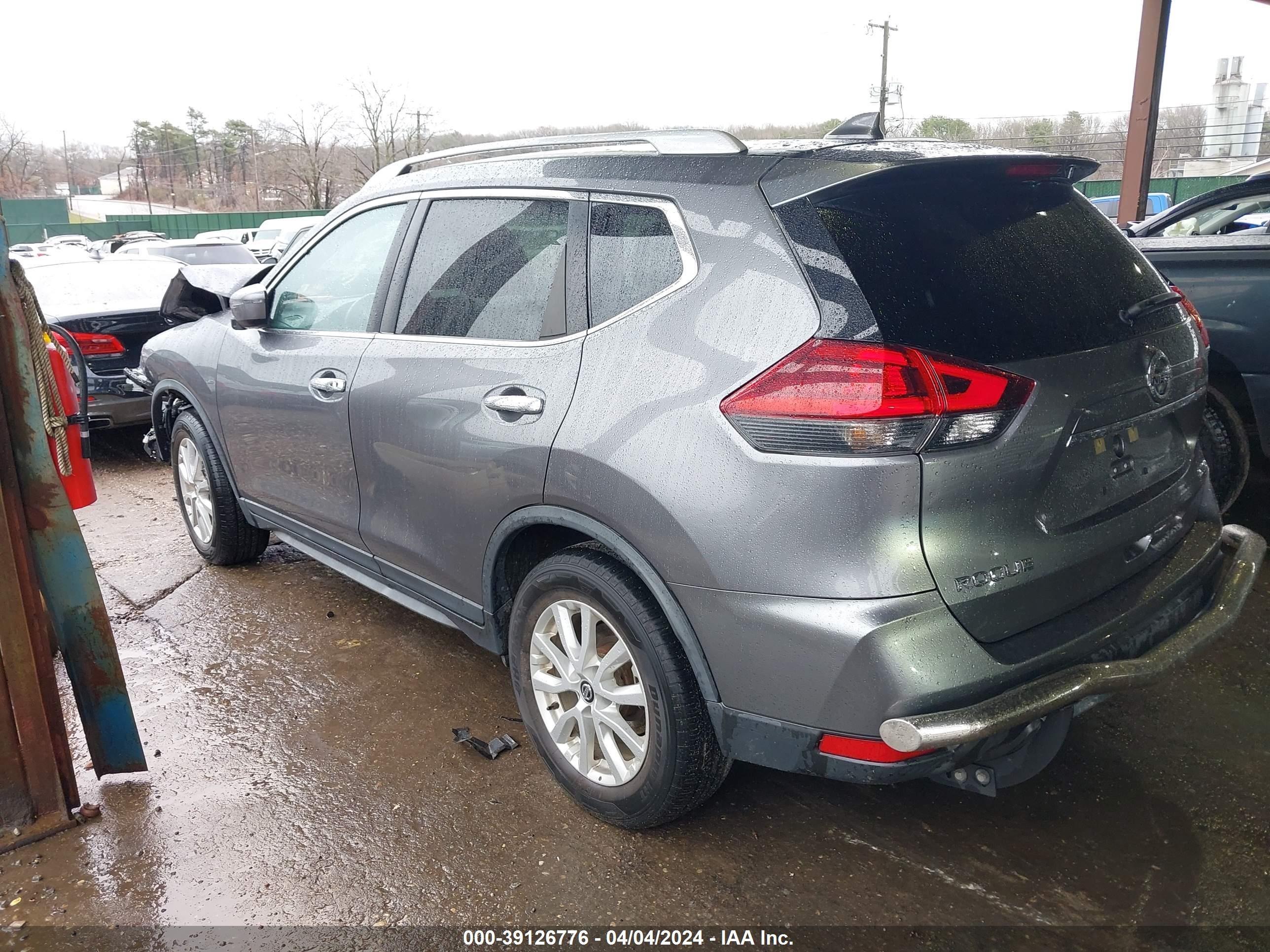 Photo 2 VIN: KNMAT2MV7JP611343 - NISSAN ROGUE 