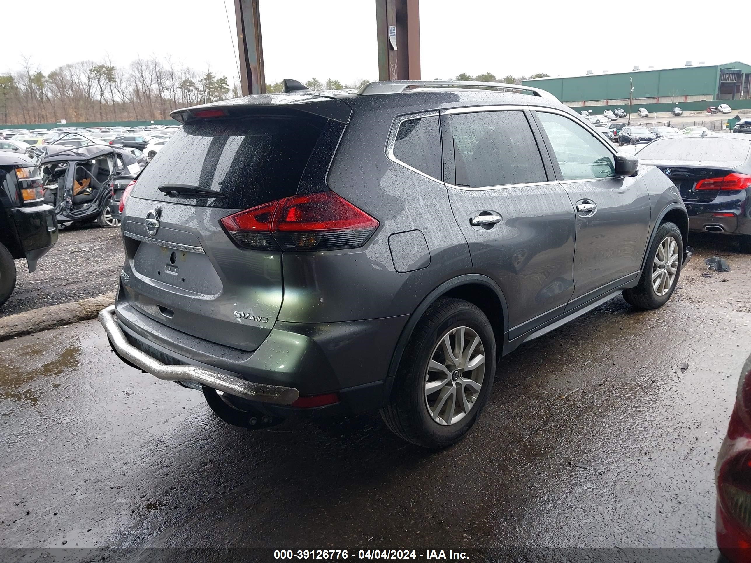 Photo 3 VIN: KNMAT2MV7JP611343 - NISSAN ROGUE 