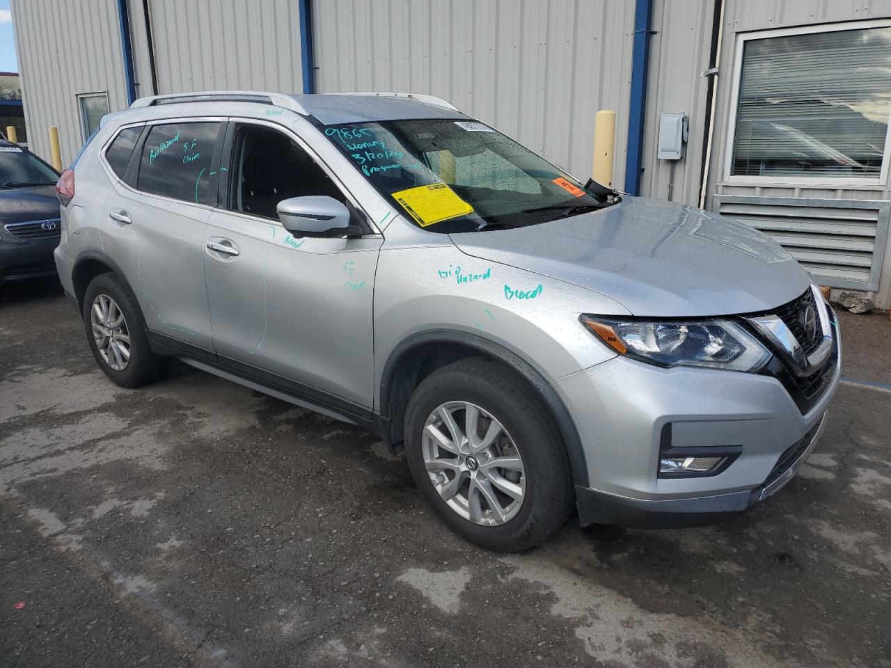 Photo 3 VIN: KNMAT2MV7JP618941 - NISSAN ROGUE 