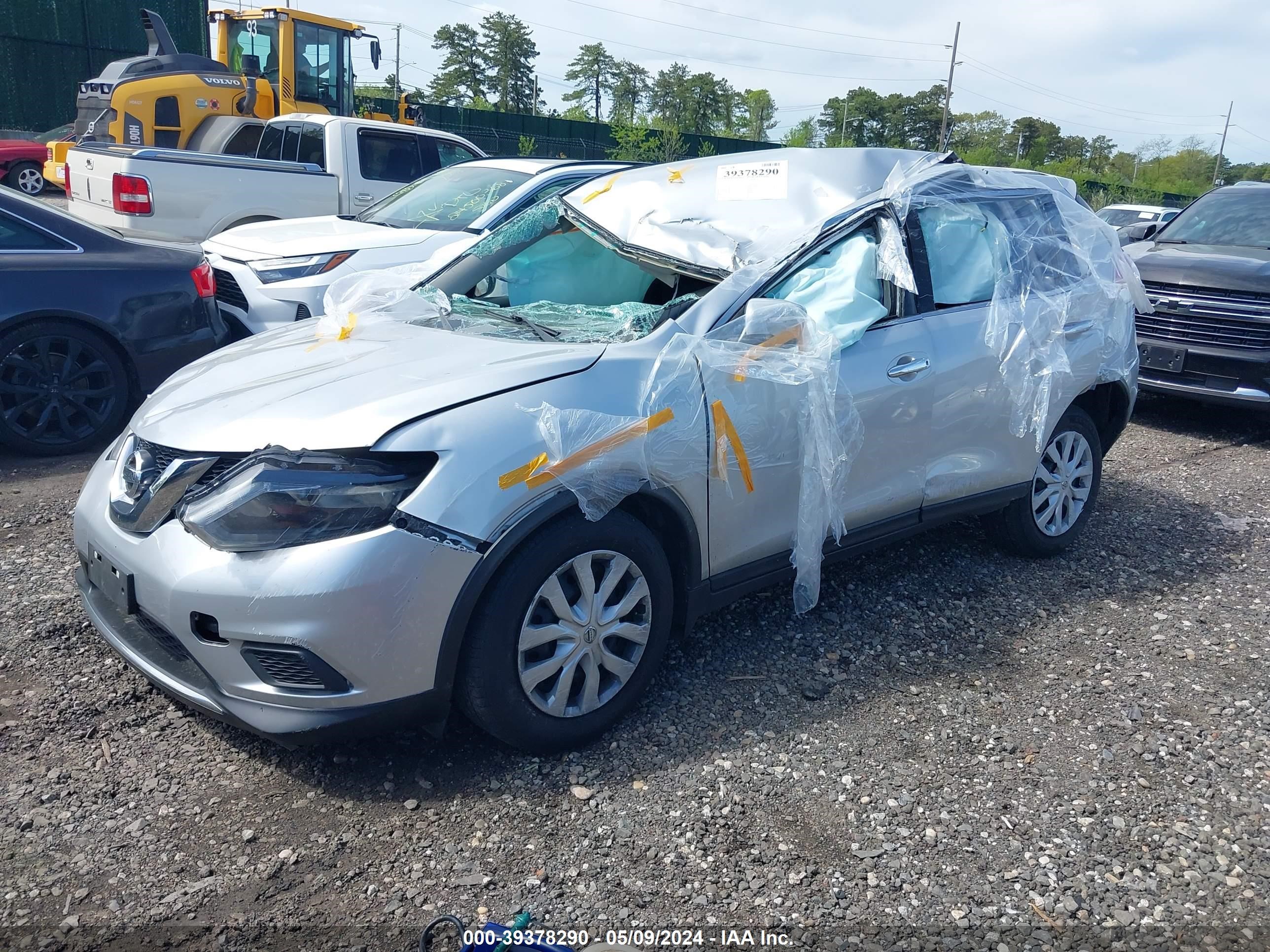 Photo 1 VIN: KNMAT2MV8FP576500 - NISSAN ROGUE 