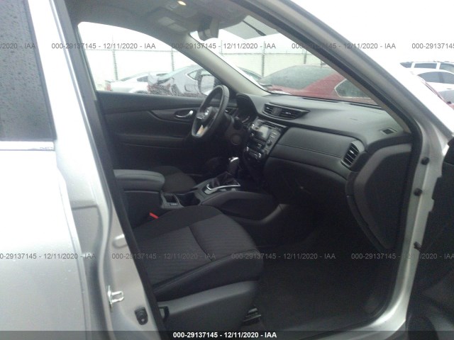 Photo 4 VIN: KNMAT2MV8HP610020 - NISSAN ROGUE 