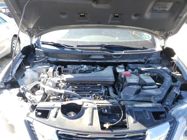 Photo 6 VIN: KNMAT2MV8JP588624 - NISSAN ROGUE S 