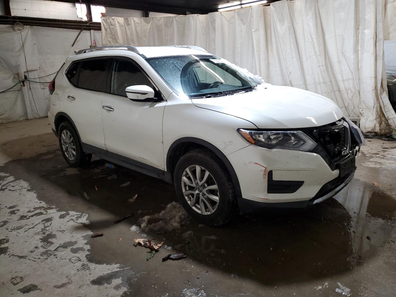 Photo 3 VIN: KNMAT2MV8JP605051 - NISSAN ROGUE 