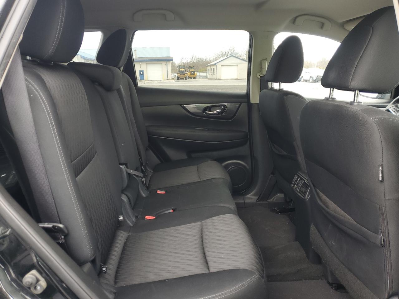 Photo 9 VIN: KNMAT2MV8JP613781 - NISSAN ROGUE 