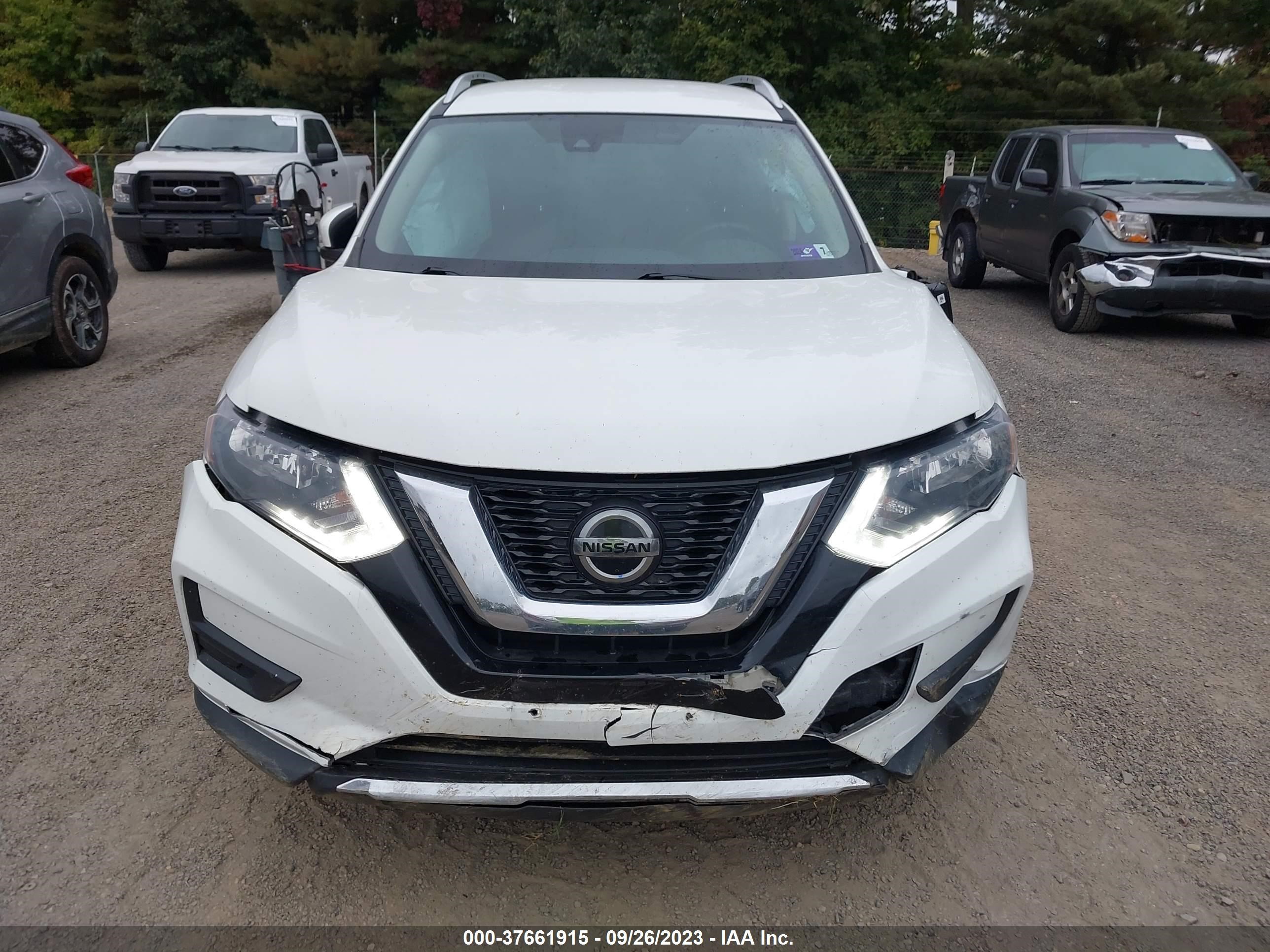 Photo 11 VIN: KNMAT2MV8KP517151 - NISSAN ROGUE 