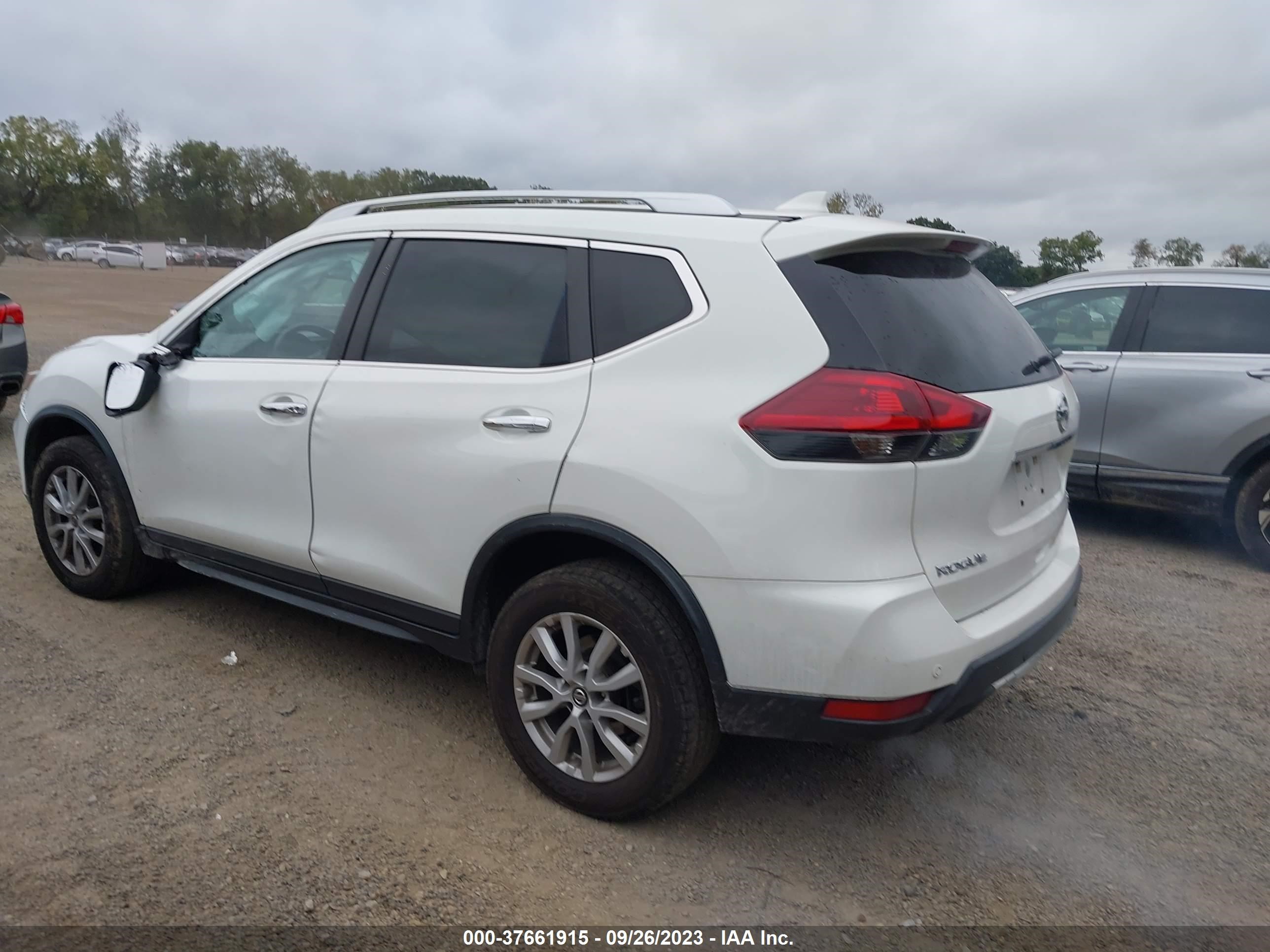 Photo 2 VIN: KNMAT2MV8KP517151 - NISSAN ROGUE 